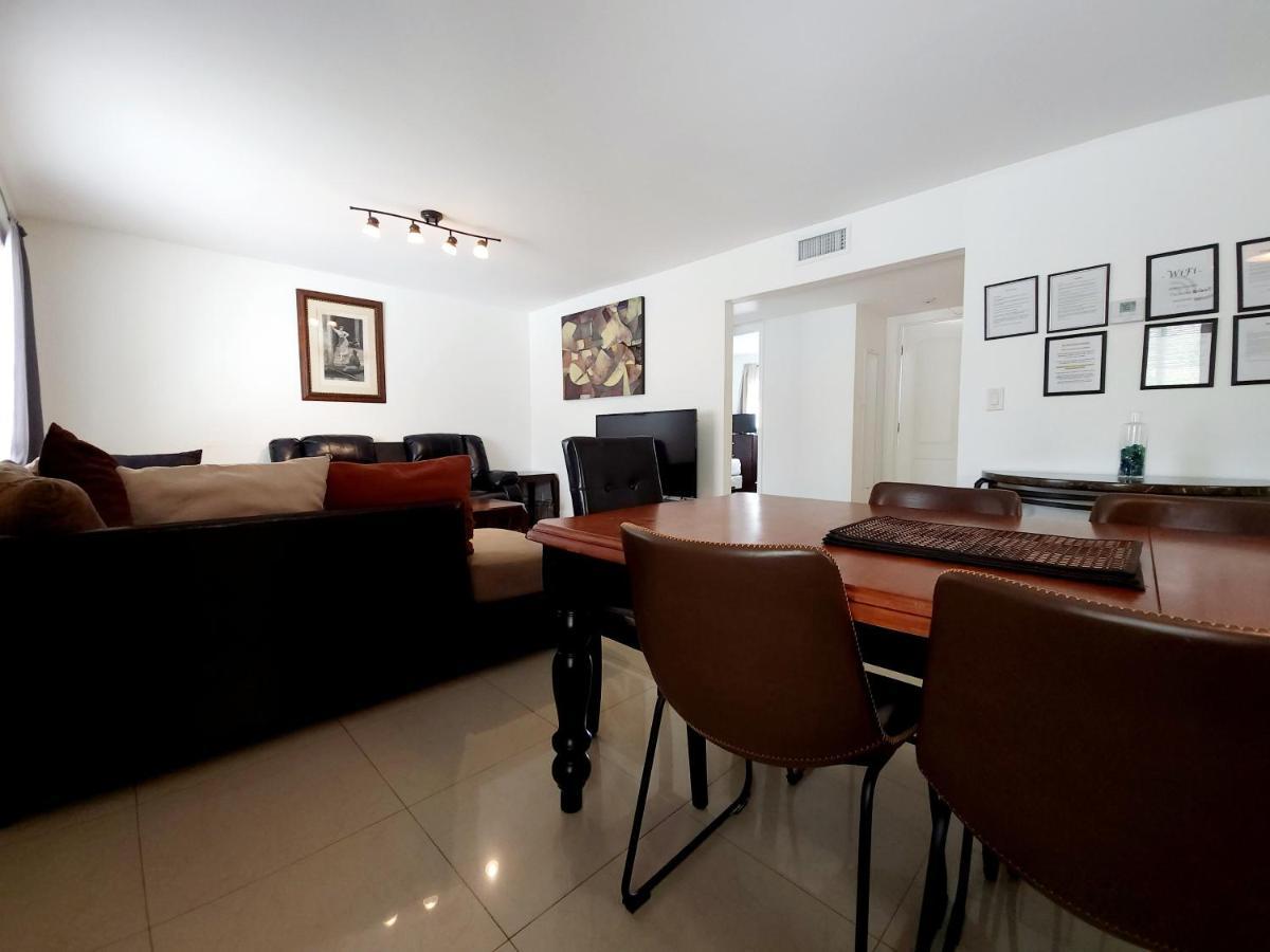 A4 - Endless Summer Rentals - Downtown Apartment Near Park, Ports, And Beach Fort Lauderdale Exterior foto