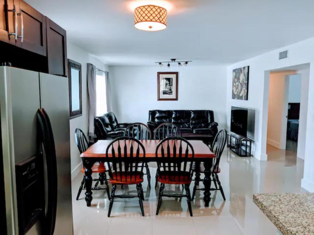 A4 - Endless Summer Rentals - Downtown Apartment Near Park, Ports, And Beach Fort Lauderdale Exterior foto
